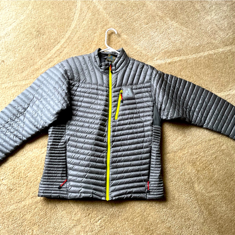 Eddie Bauer men’s lightweight jacket